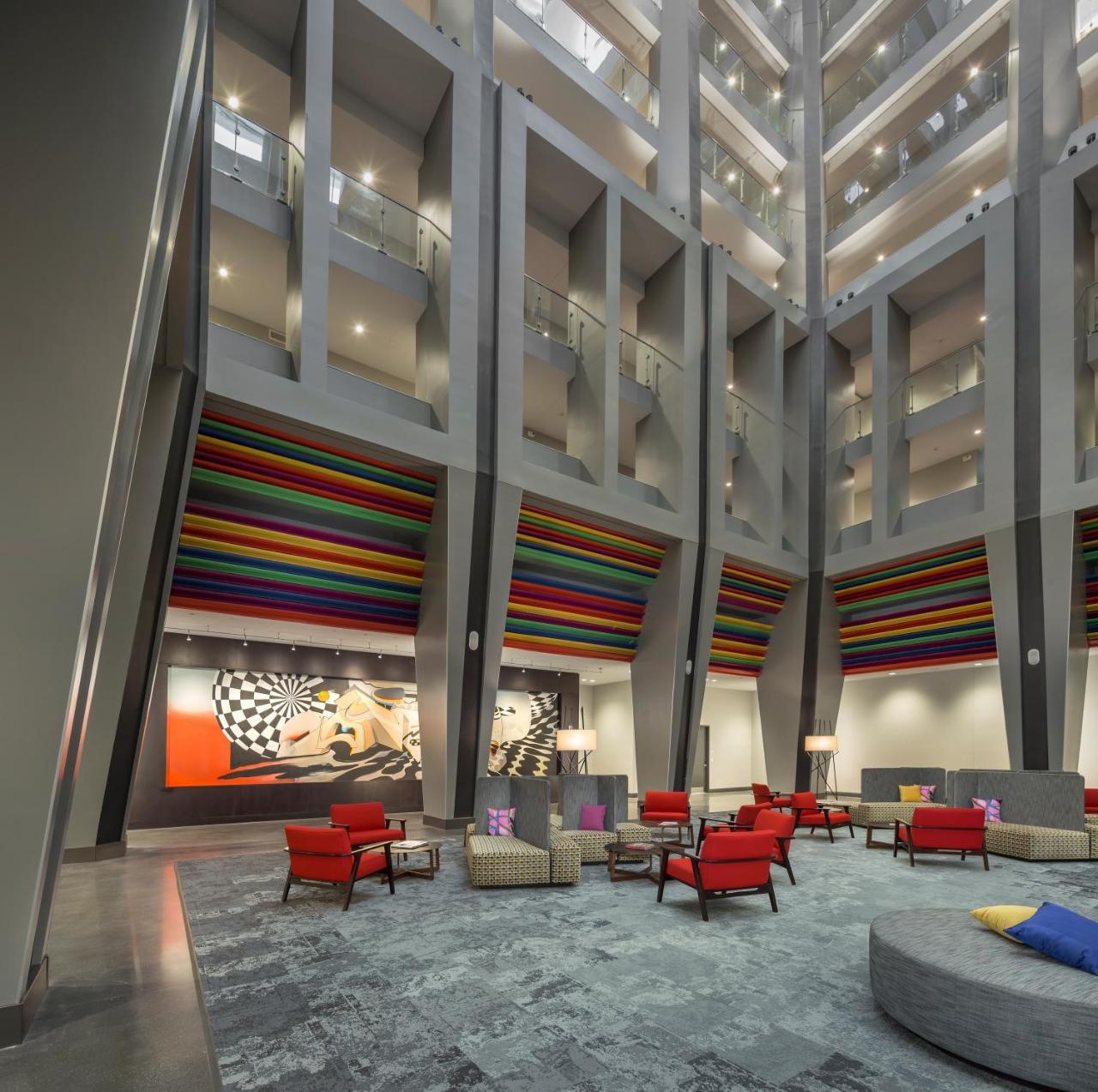 The Summit Hotel Синсинати Екстериор снимка