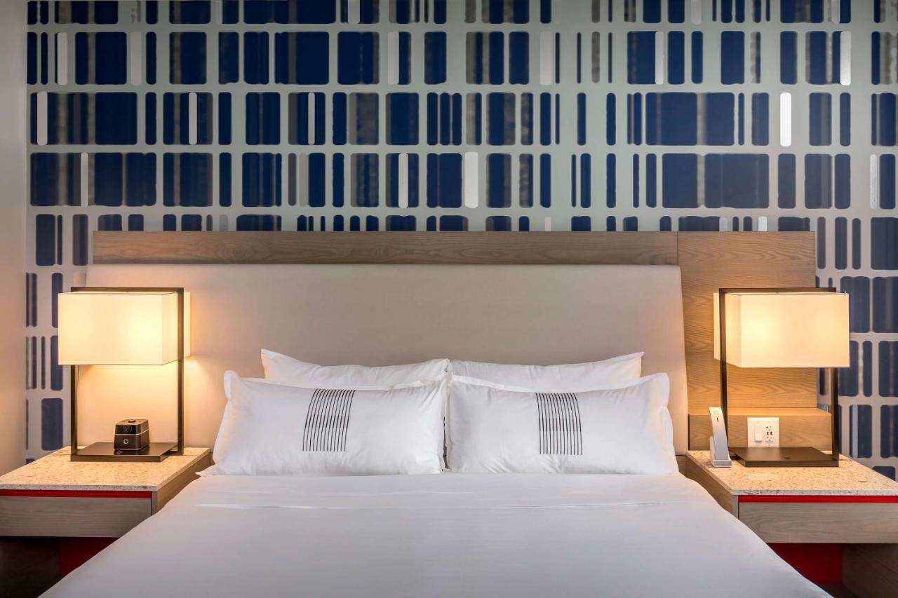 The Summit Hotel Синсинати Екстериор снимка