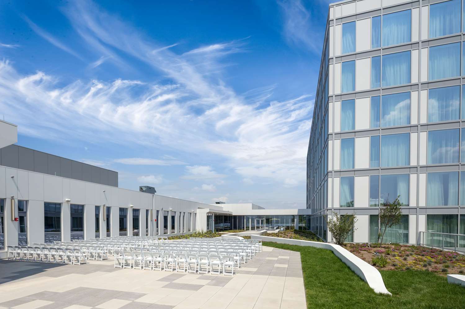The Summit Hotel Синсинати Екстериор снимка